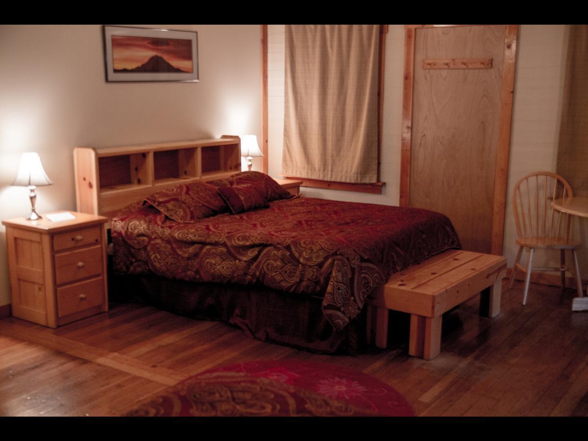 Whittaker'S Motel & Historic Bunkhouse Ashford Room photo